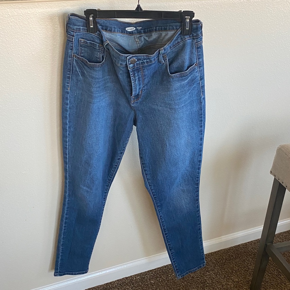Old Navy Women's Skinny Jeans in Blue